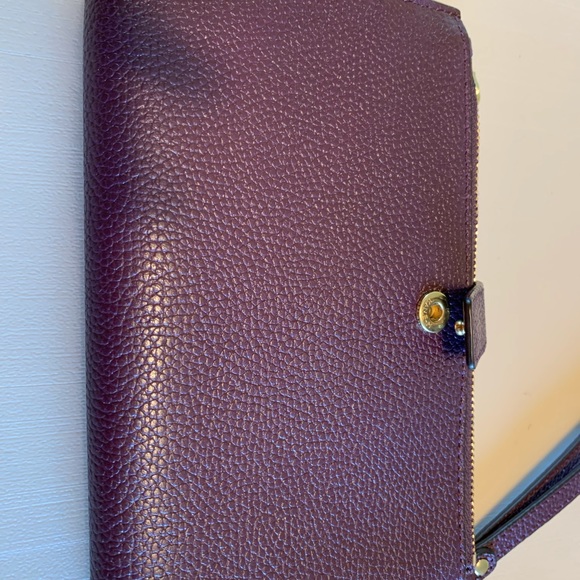 Michael Kors billfold - Picture 2 of 4